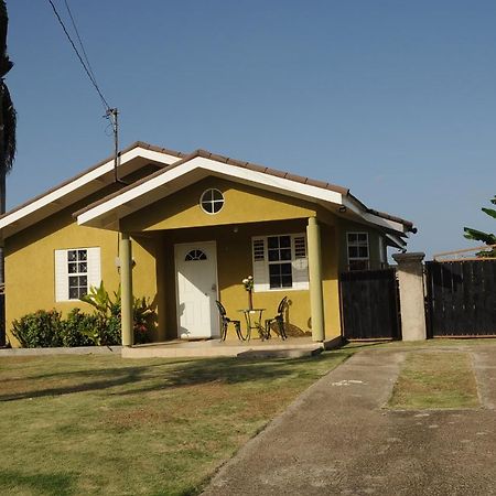 Ocho Rios - Drax Hall Country Club 2-Bed Luxury Villa Eksteriør bilde