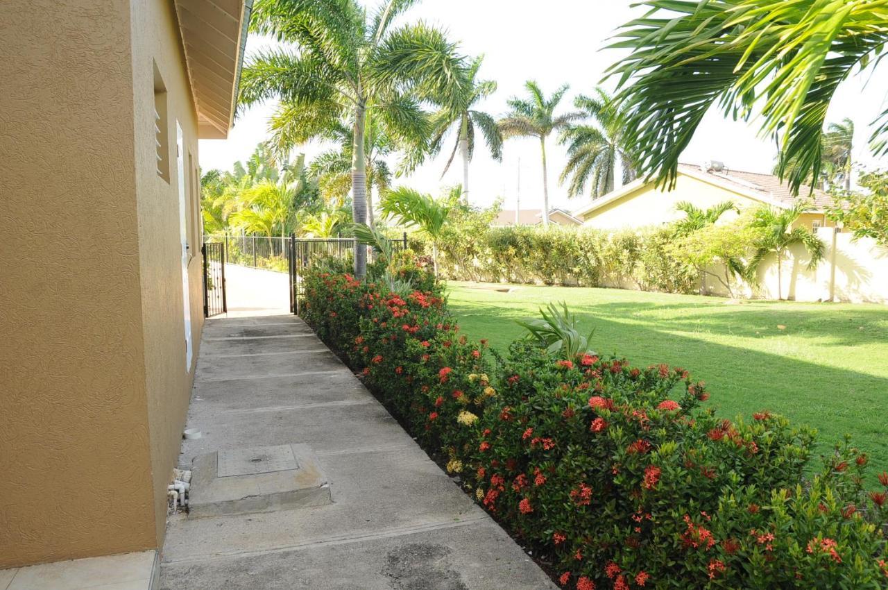 Ocho Rios - Drax Hall Country Club 2-Bed Luxury Villa Eksteriør bilde