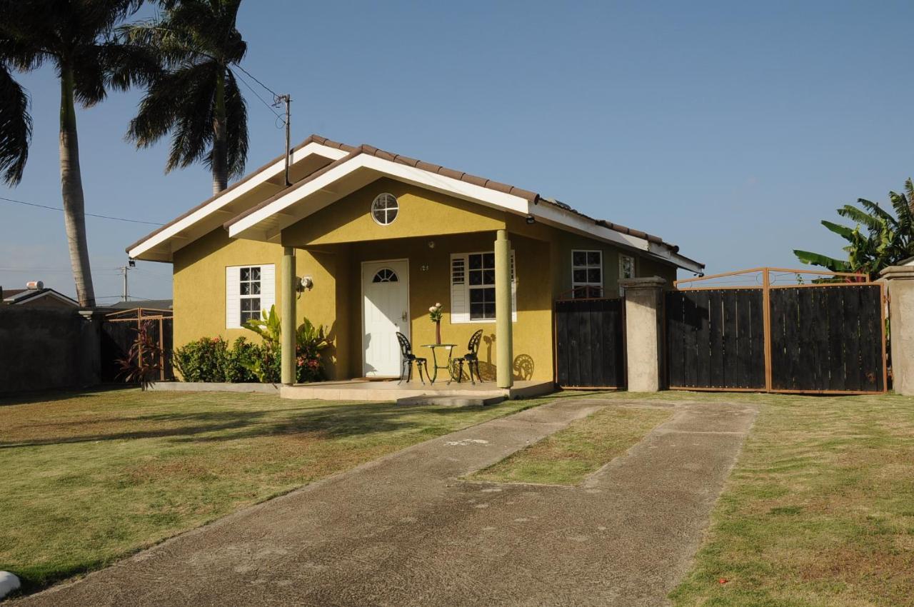 Ocho Rios - Drax Hall Country Club 2-Bed Luxury Villa Eksteriør bilde