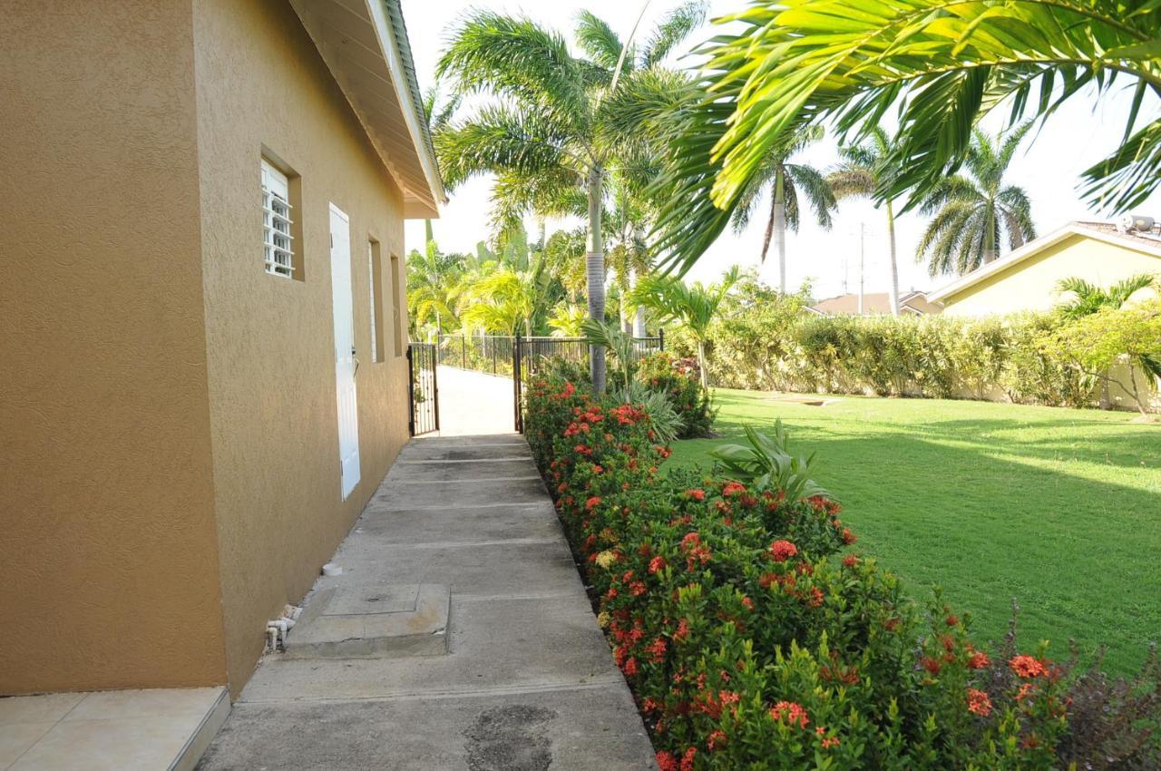 Ocho Rios - Drax Hall Country Club 2-Bed Luxury Villa Eksteriør bilde