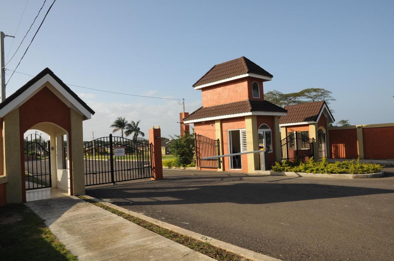 Ocho Rios - Drax Hall Country Club 2-Bed Luxury Villa Eksteriør bilde